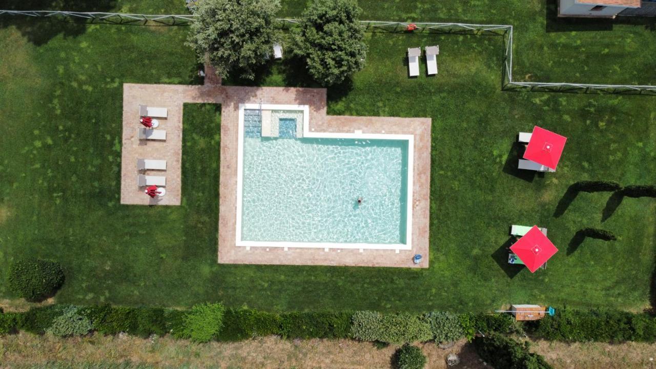 Agriturismo Poderedodici Orbetello Buitenkant foto
