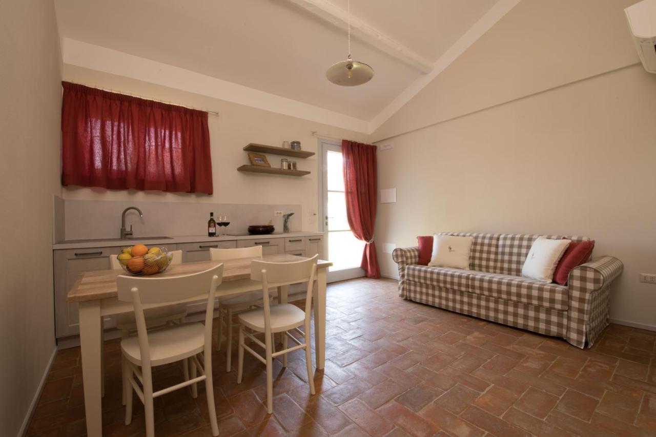 Agriturismo Poderedodici Orbetello Buitenkant foto