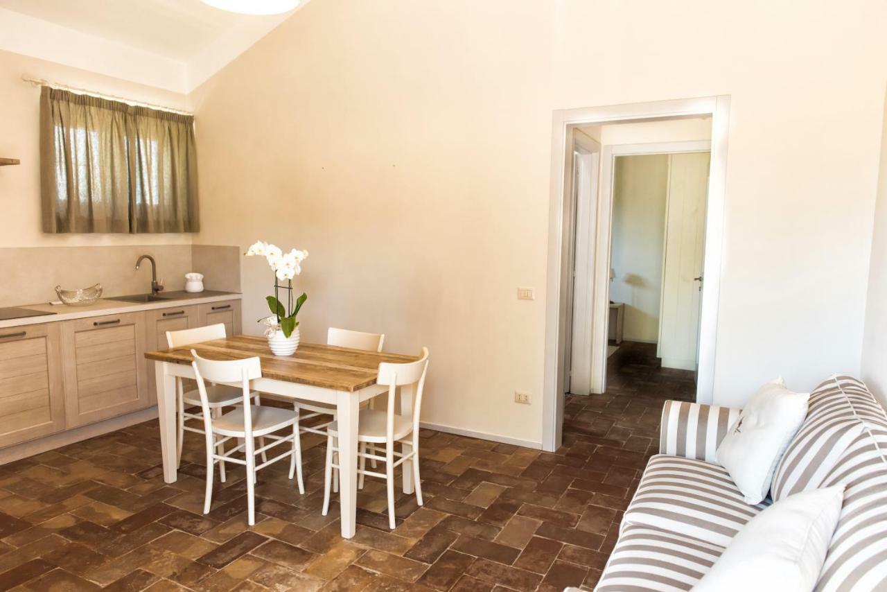 Agriturismo Poderedodici Orbetello Buitenkant foto